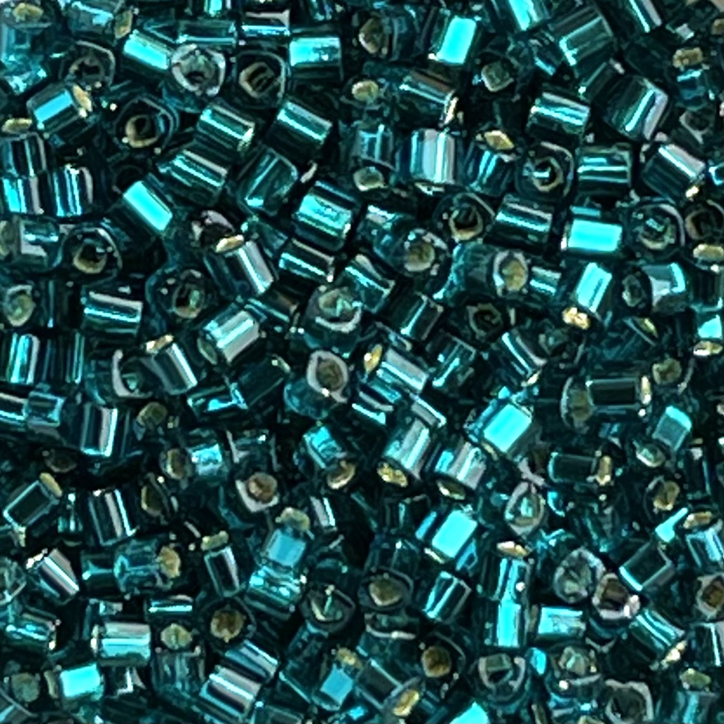 Toho Cube 1,5mm Silver-Lined Teal - Image 1