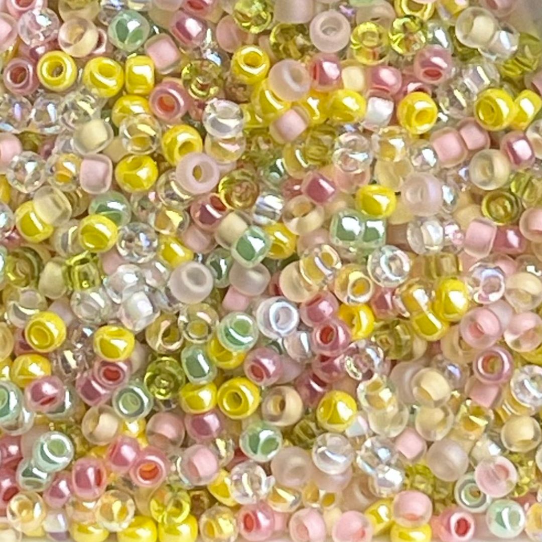 Rocalla Miyuki #11 Mix Pink Lemonade - Image 1