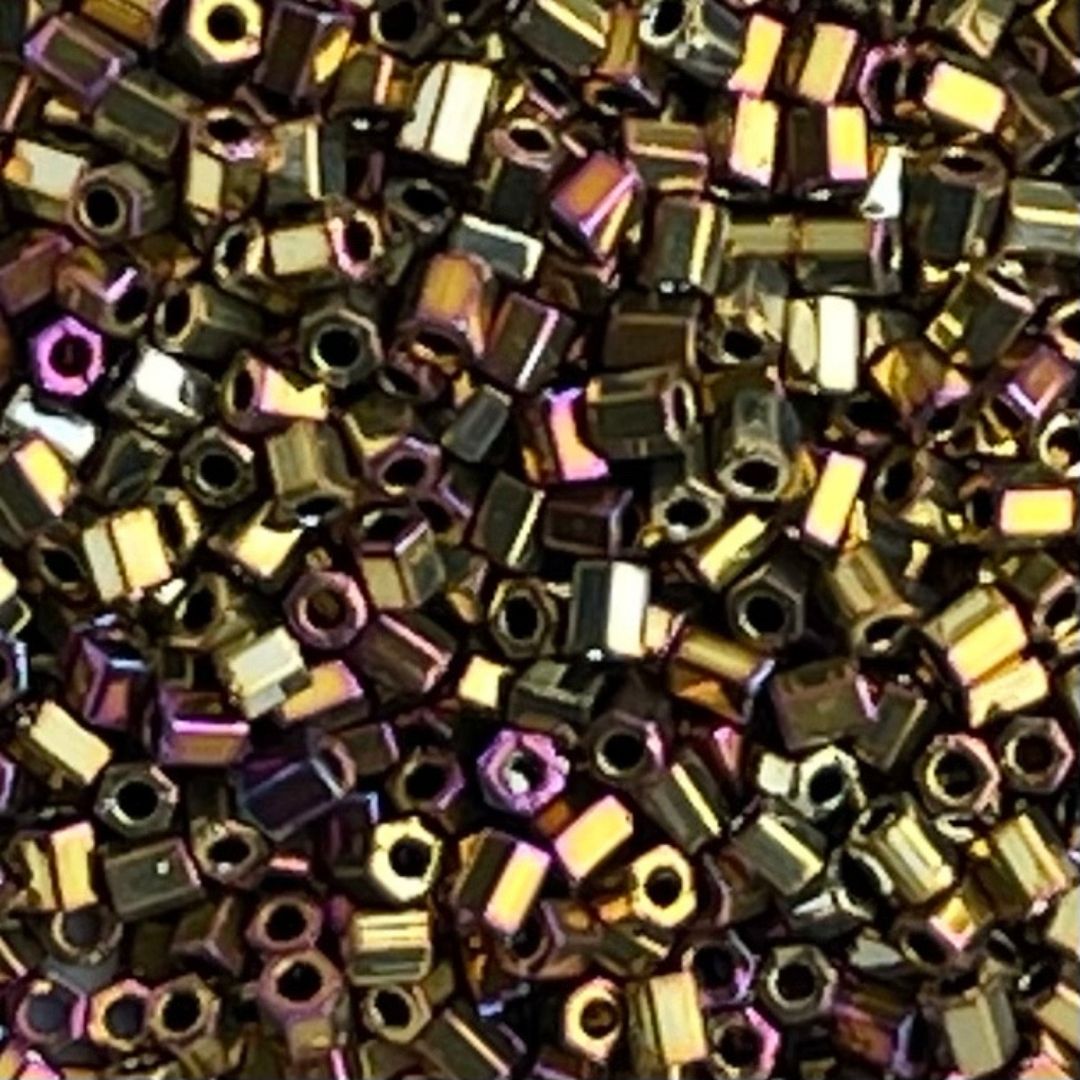 Rocalla Miyuki #11 Cut Met Purple Gold Iris - Image 1