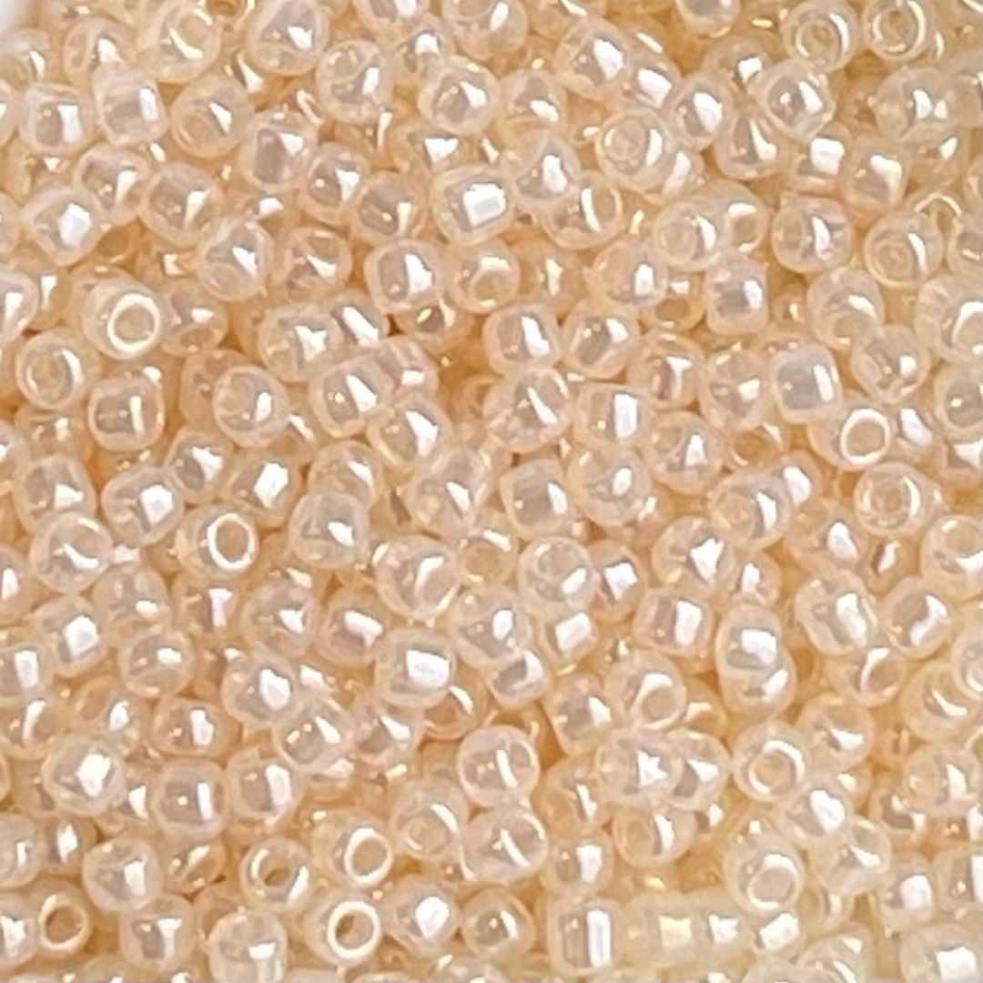 Round #11 Ceylon Lt Ivory - Image 1