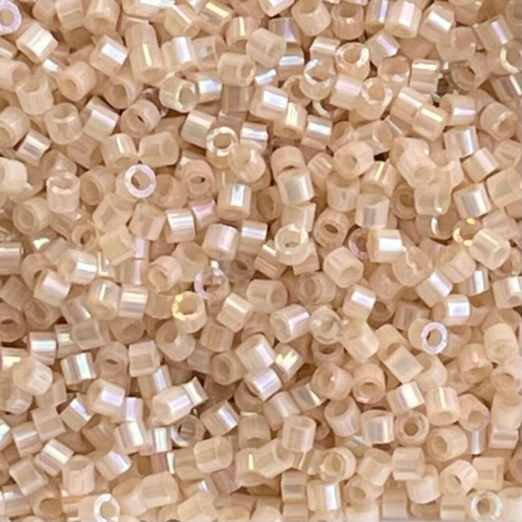 Delica Bead Silk Inside Dyed Pale Apricot AB