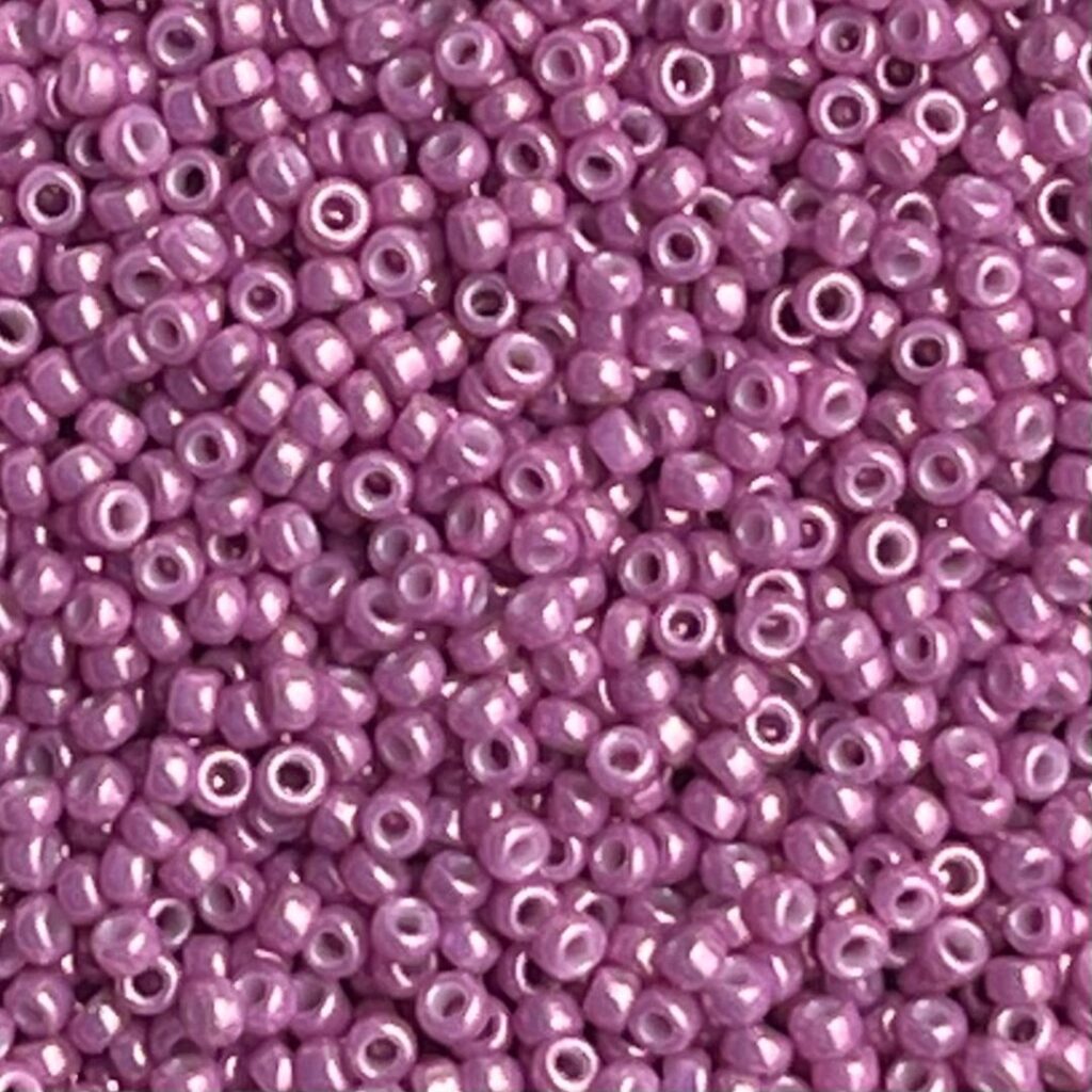 Rocalla Miyuki #15 Opaque Dk Orchid Luster