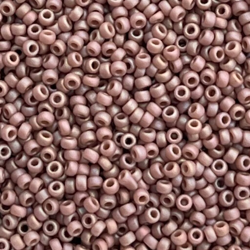 Rocalla Miyuki #15 Frost Opq Glaze Rainbow Lavender