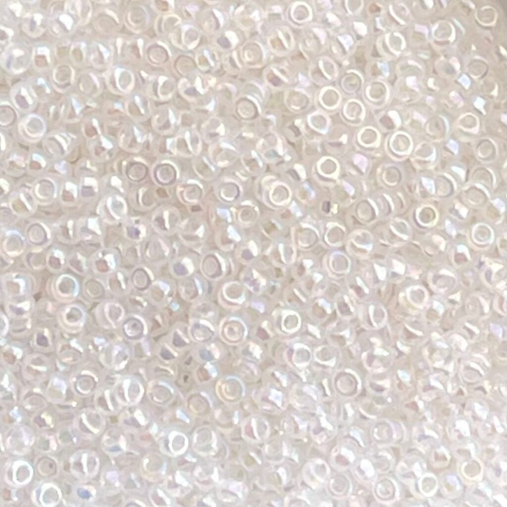Rocalla Miyuki #15 Transparent Opal AB