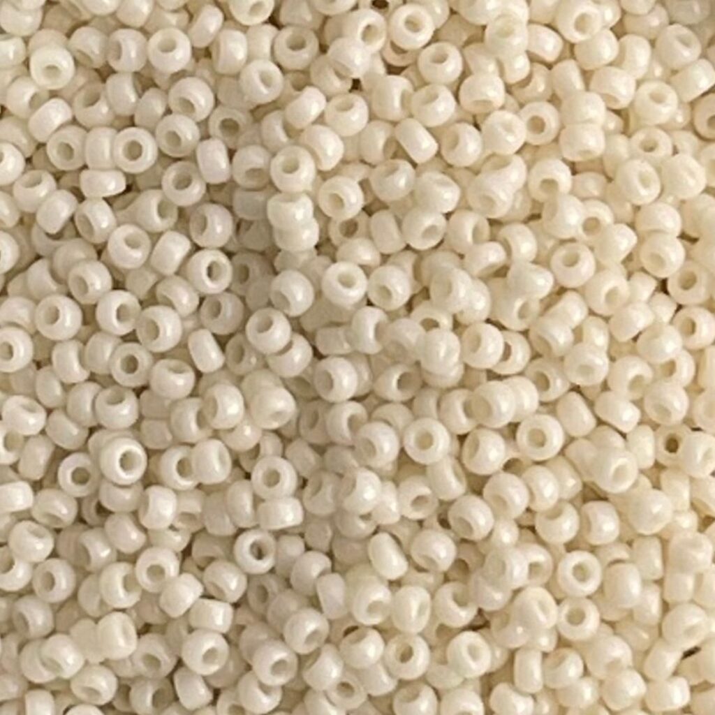 Rocalla #15 Ivory Pearl Ceylon