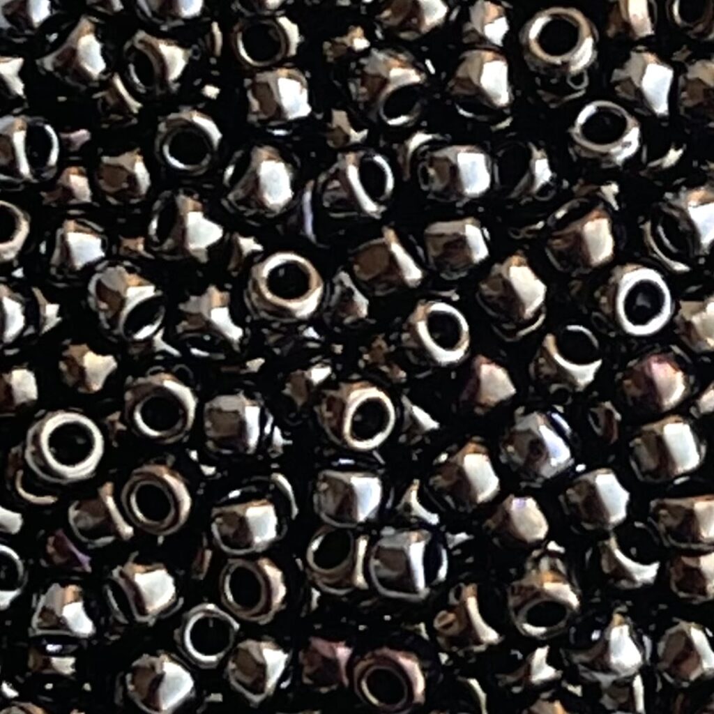 Round #8 Metallic Iris Brown