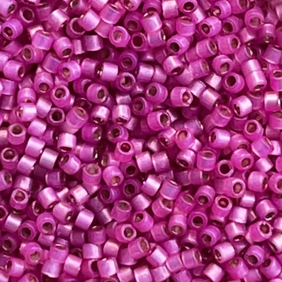 Delica Bead SilverLined Duracoat S/F Pink Parfait