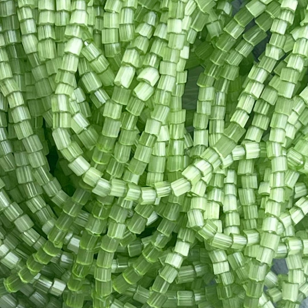 Czech Seed Beads 10/0 2Cut Satin Green Solgel - Image 1