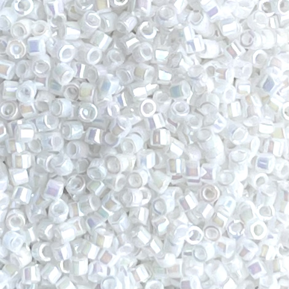Delica Bead White Pearl AB