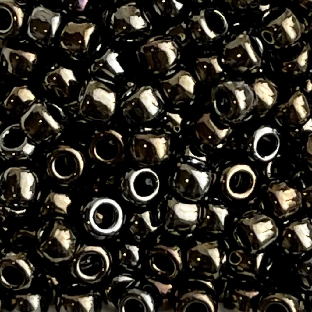 Round #6 Metallic Iris - Brown