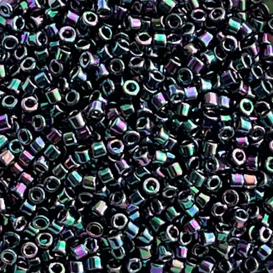 Delica Bead Metallic Purple - Green Gold Iris - Image 1