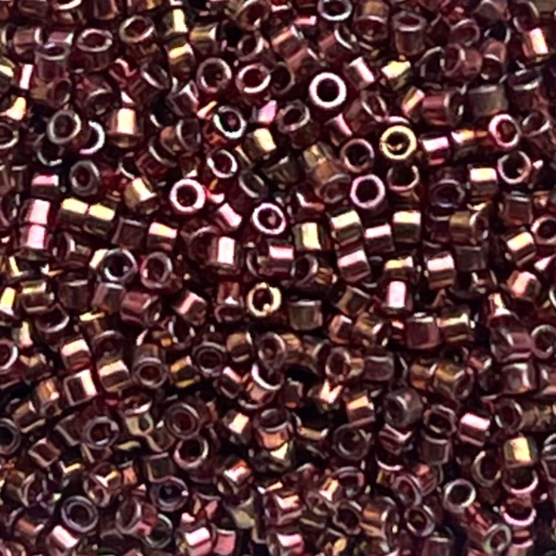 Delica Bead Cinnamon Gold Luster Rainbow - Image 1