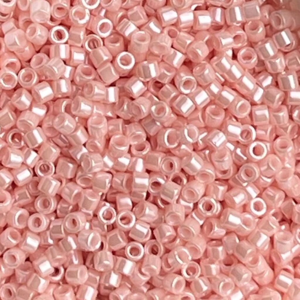 Delica Bead Opaque Lt Salmon Ceylon