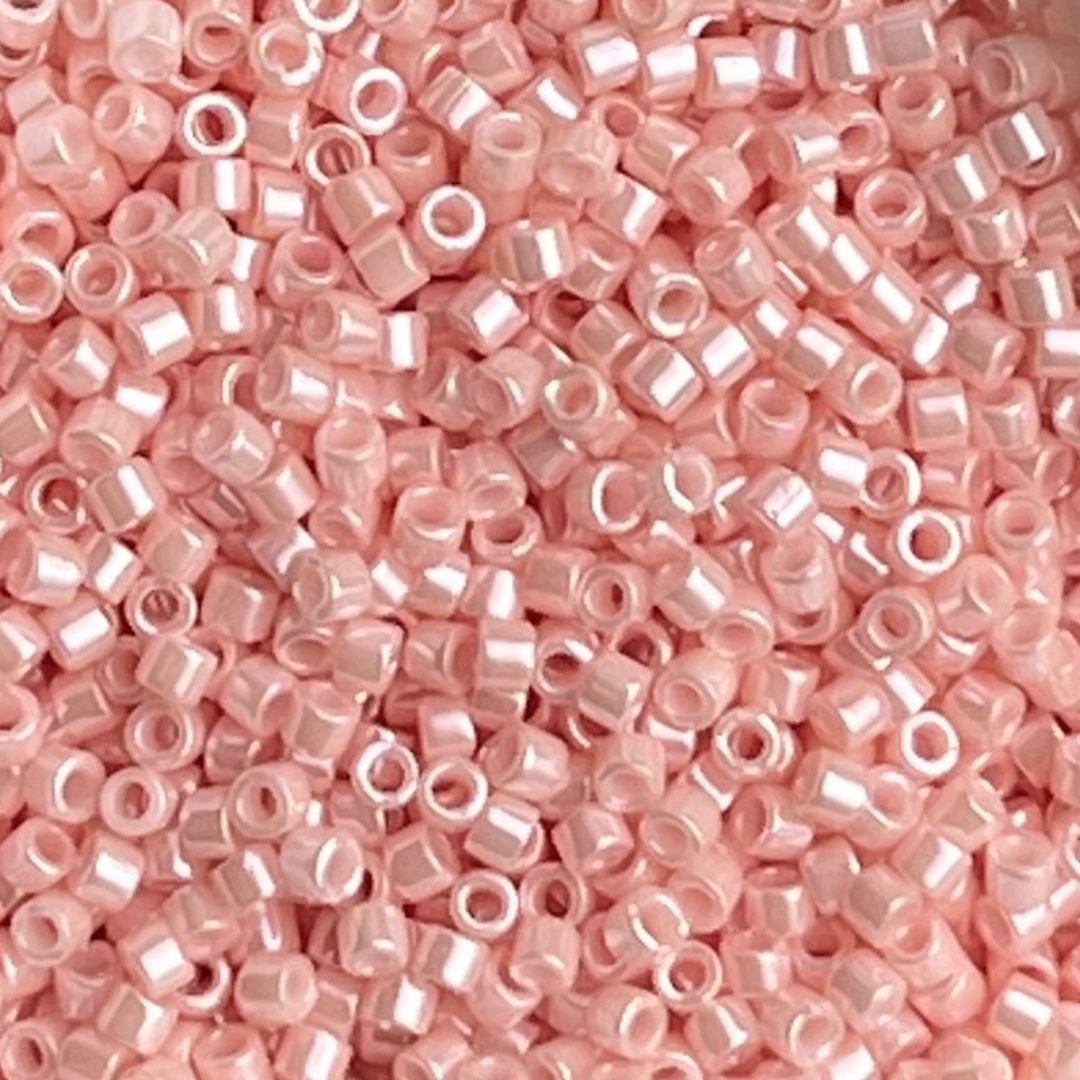 Delica Bead Opaque Lt Salmon Ceylon - Image 1