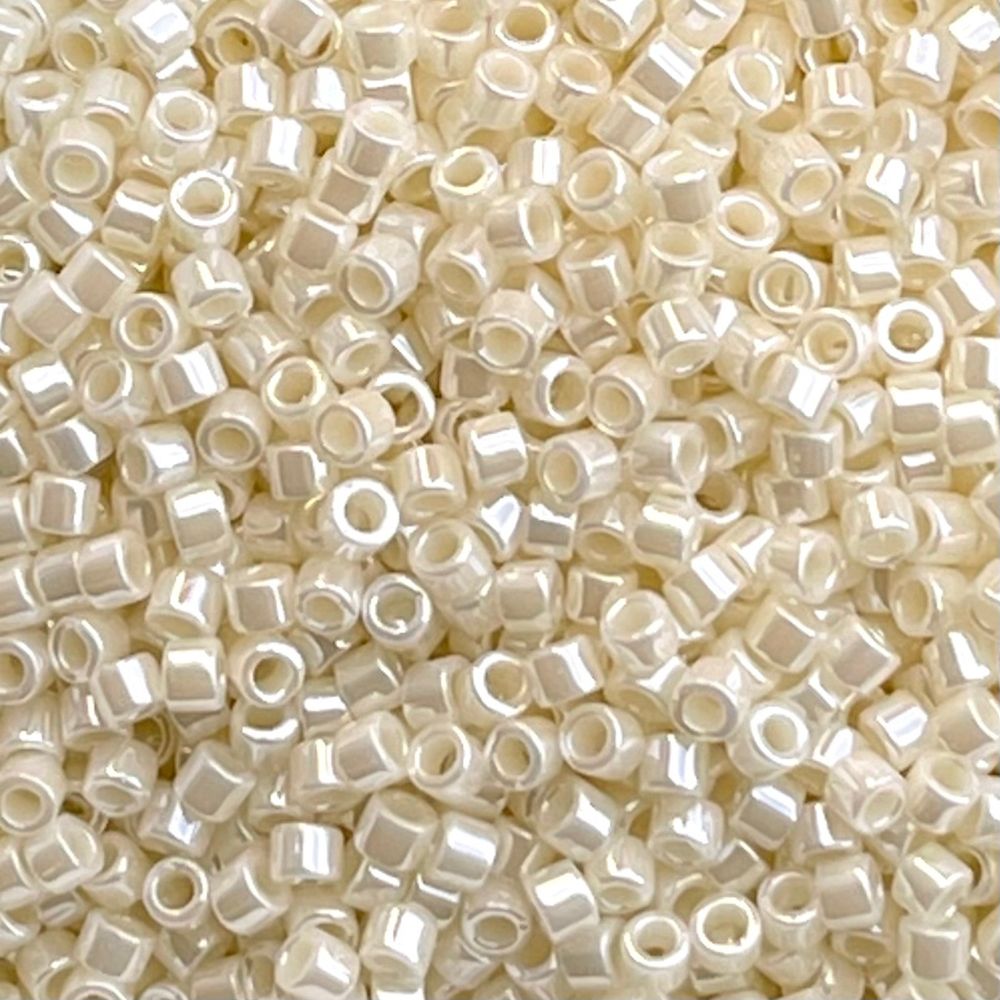 Delica Bead Crystal Ivory Ceylon