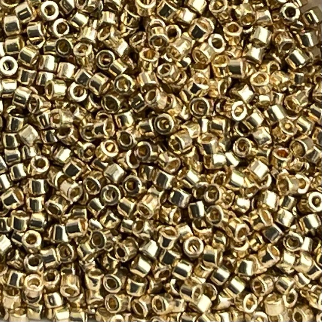 Delica Bead Duracoat Galvanized Pale Gold - Image 1