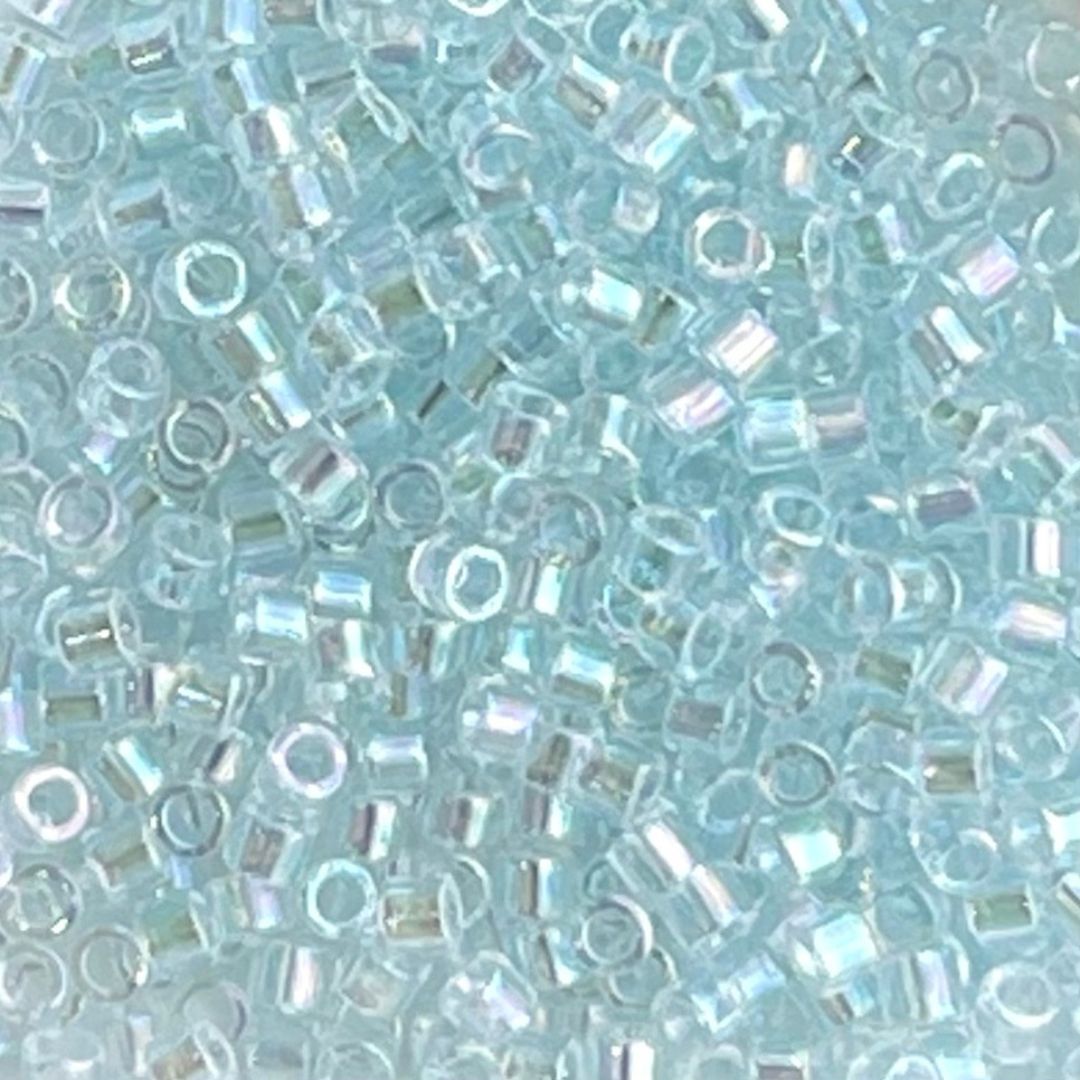 Delica Bd #10  Lined LT Aqua AB x 10 grs - Image 1