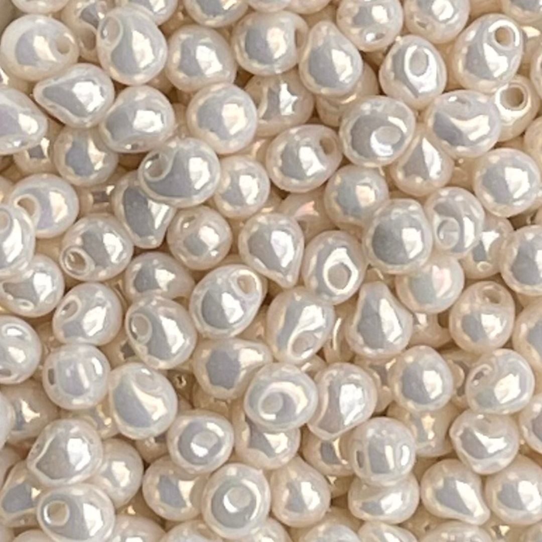 Drop 3.4mm Opaque Ceylon Light Yellow - Image 1