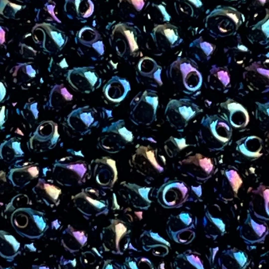 Drop 3.4mm Mixed Blue/Green Iris - Image 1