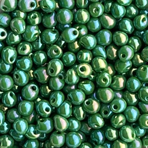 Drop 2.8mm Opaque Green AB