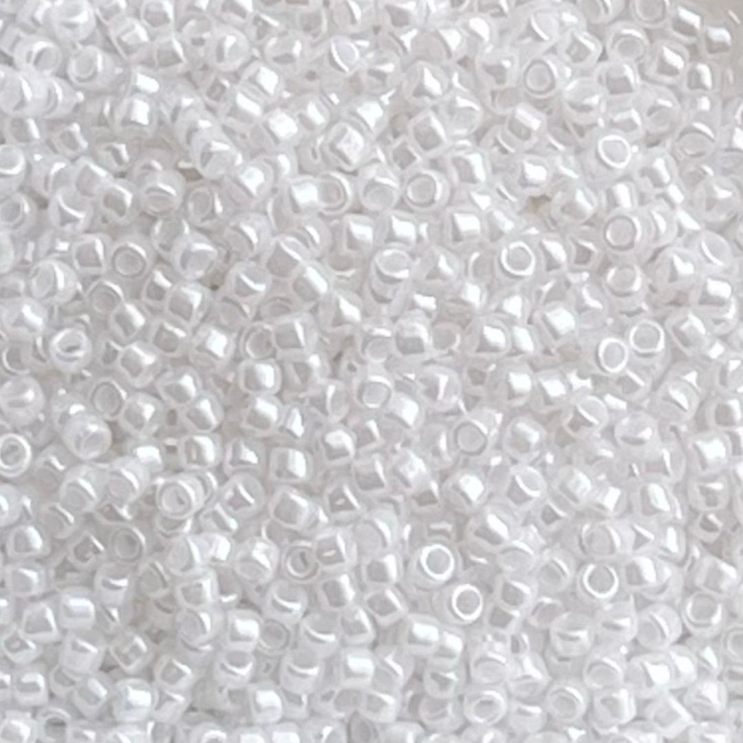 Round #15 Opaque Lustered White - Image 1
