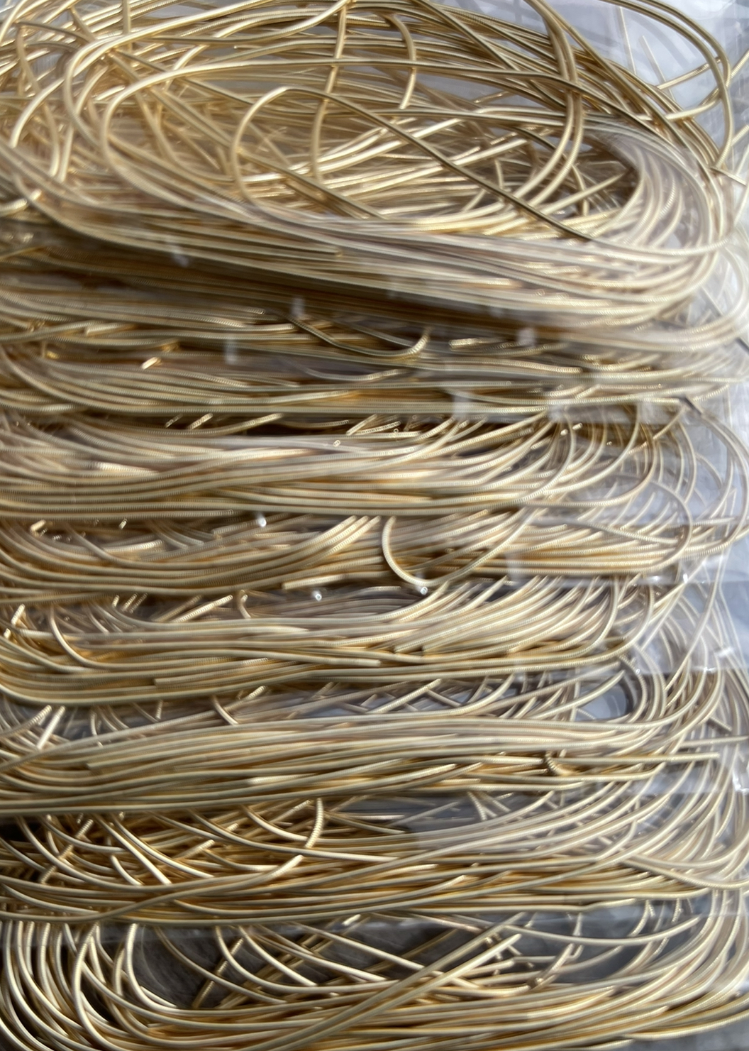 French Wire Gold - Fine (.7mm) x 4,5 grs - Image 1