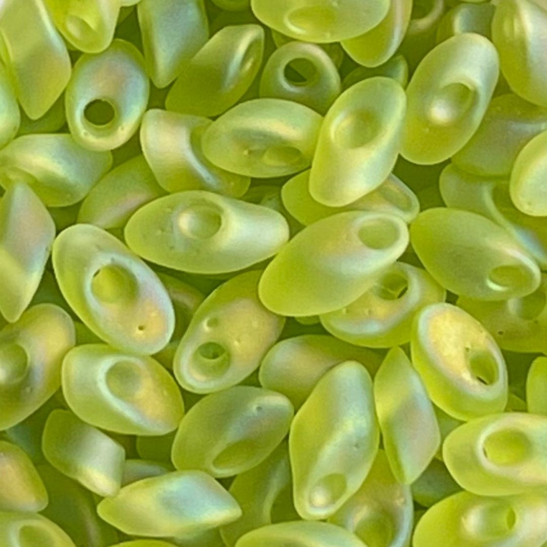 Long Magatama Matte Transparent Chartreuse AB - Image 1