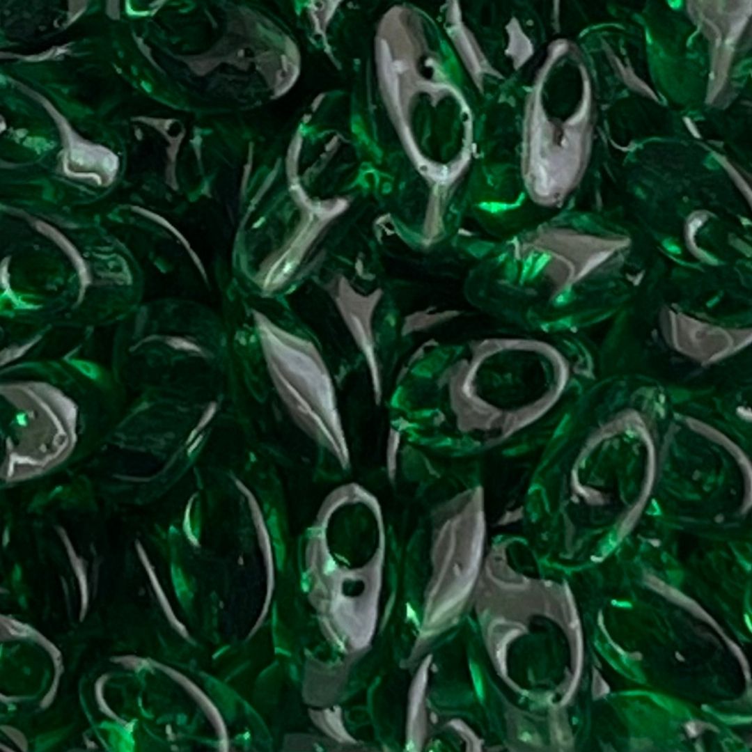 Long Magatama Transparent Green - Image 1