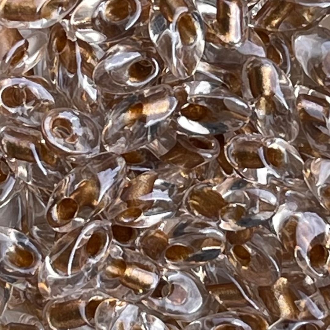 Long Magatama Sparkly Honey Beige - Image 1