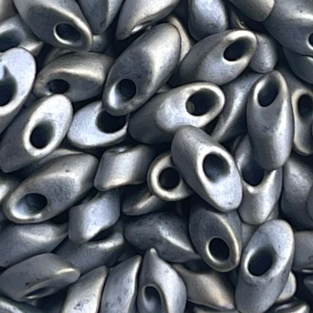 Long Magatama Matte Metallic Silver Gray - Image 1