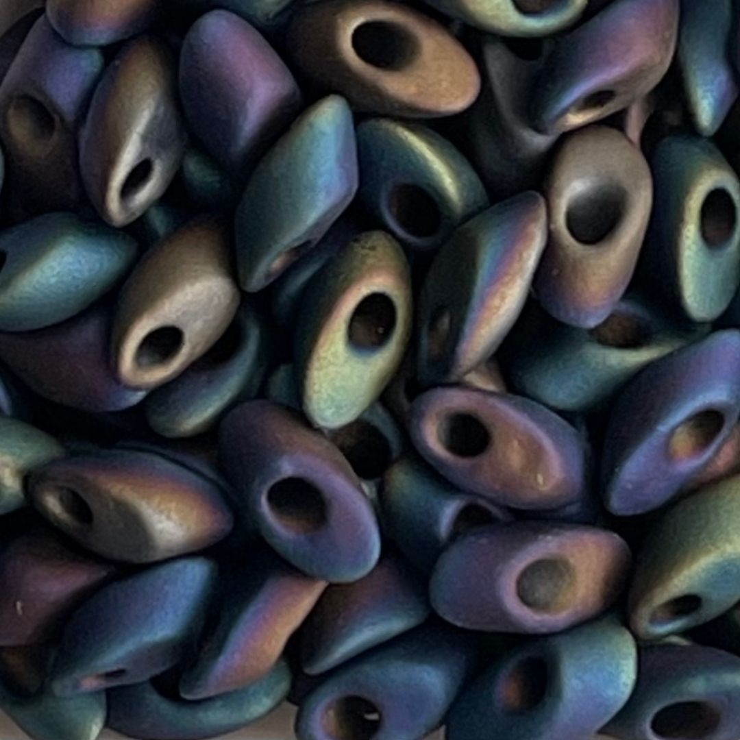 Long Magatama Matte Metallic Purple Iris - Image 1