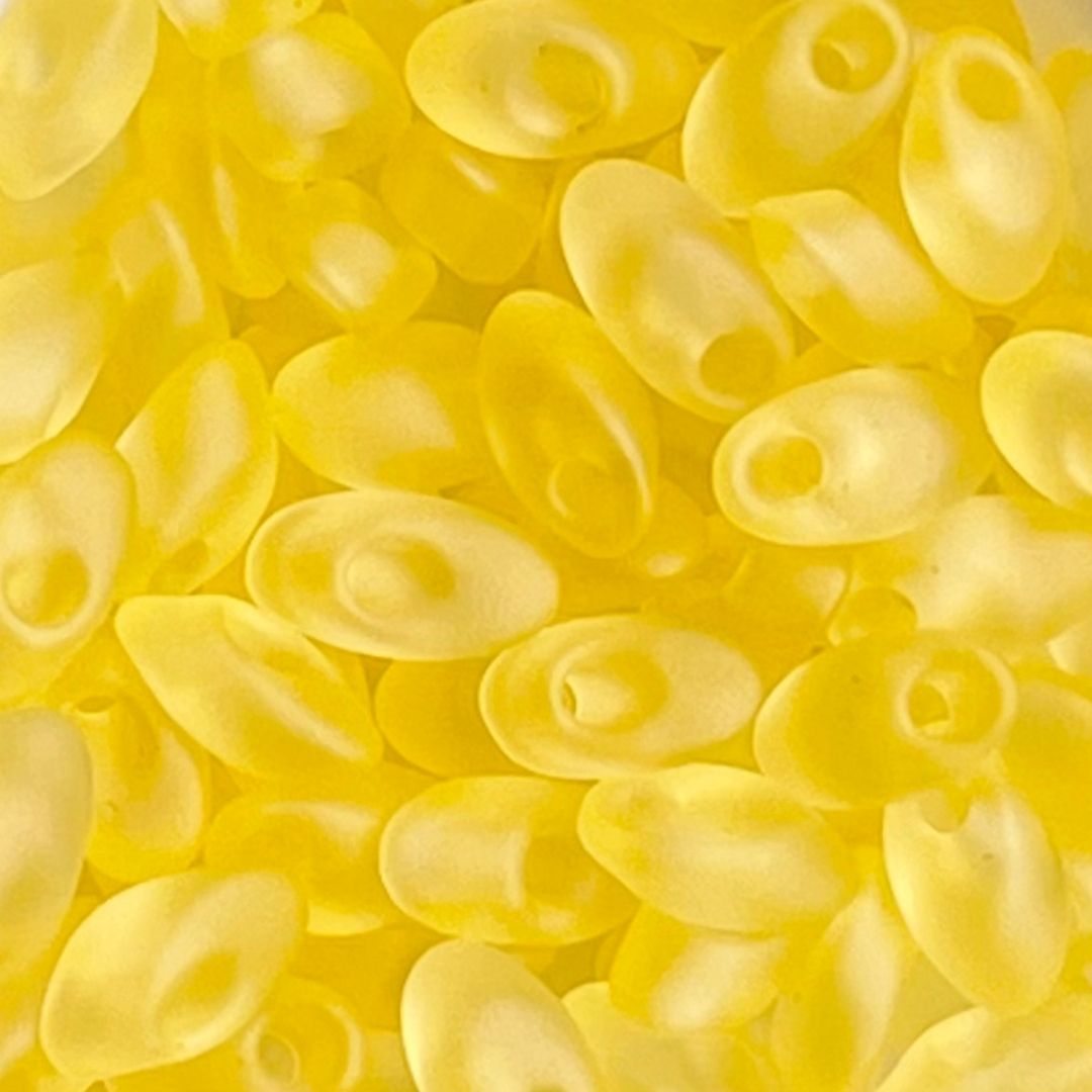 Long Magatama Matte Transparent Pale Yellow - Image 1
