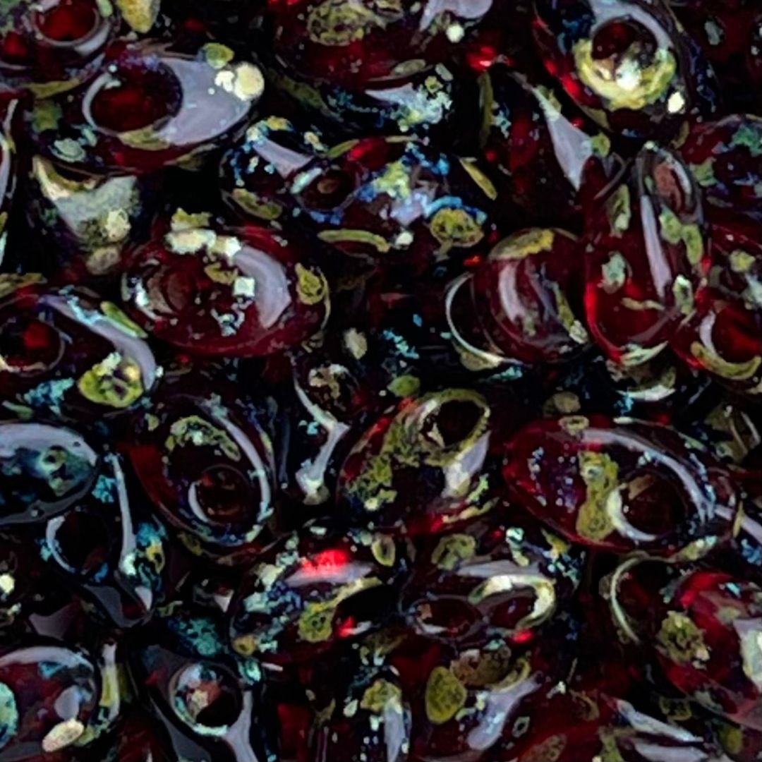 Long Magatama Picasso Garnet Transparent - Image 1
