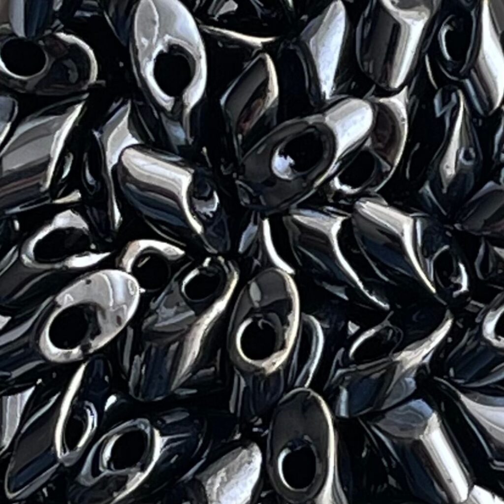 Long Magatama Gunmetal