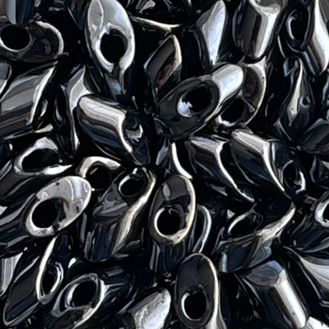 Long Magatama Gunmetal - Image 1