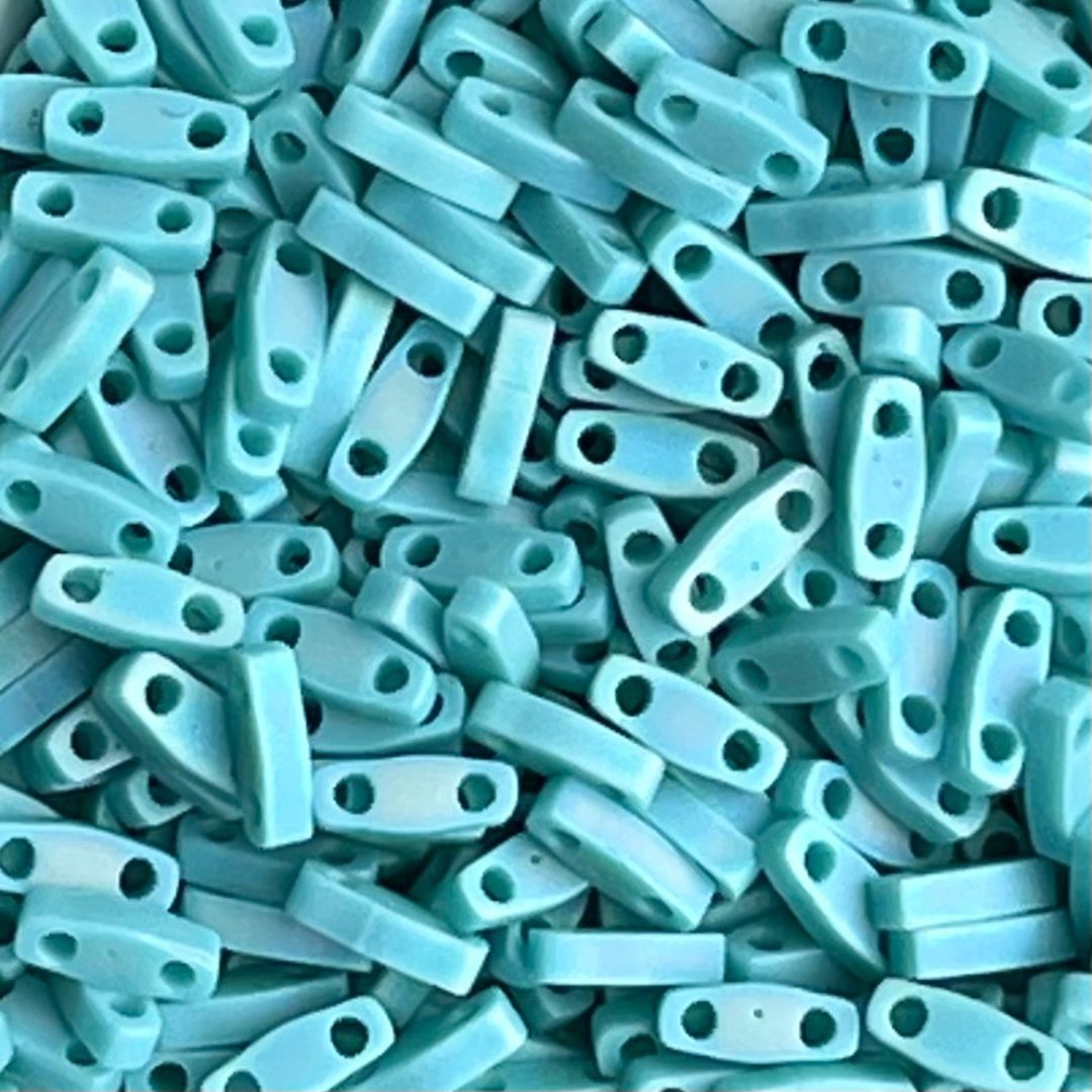 Quarter Tila Matte Opaque Turquoise AB - Image 1