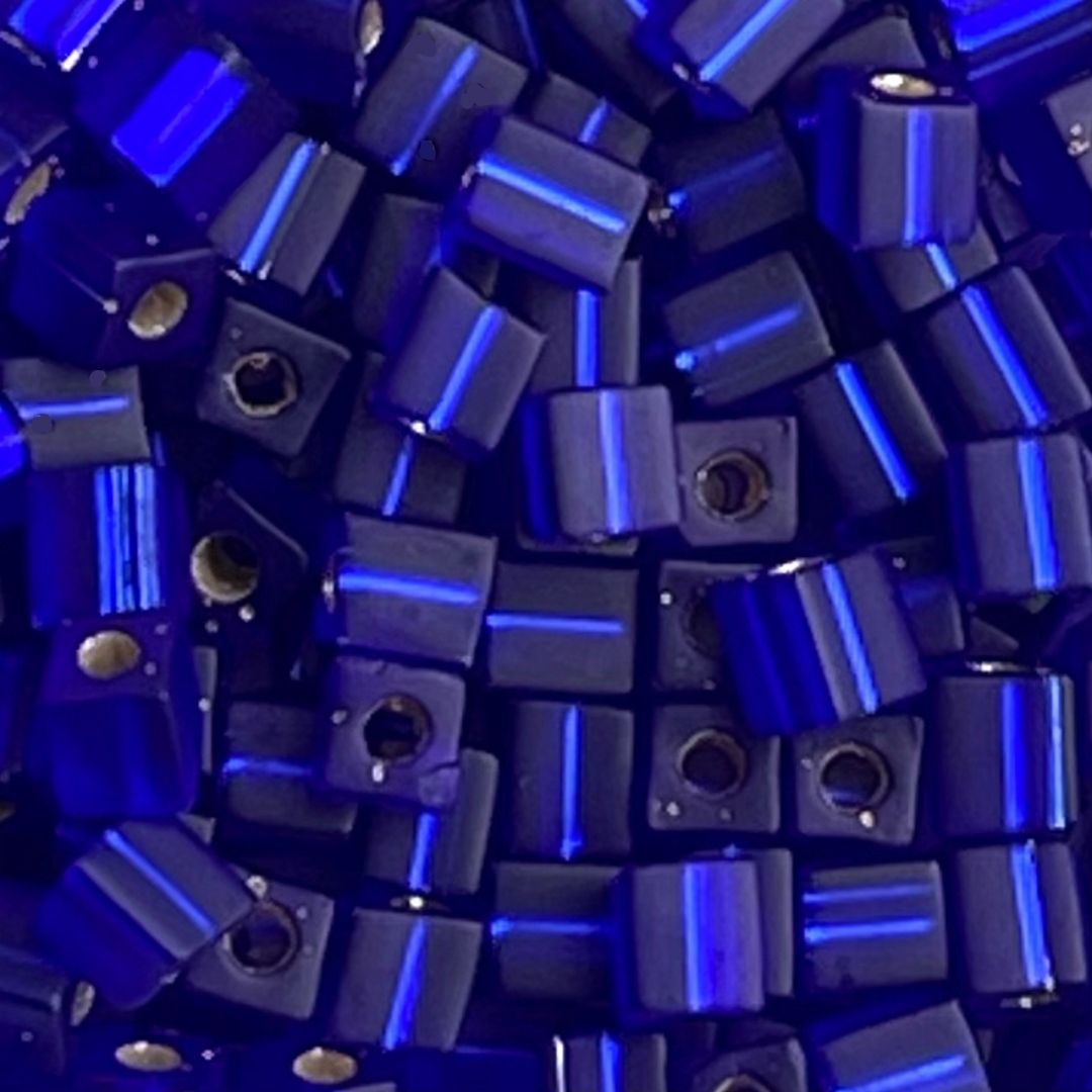 Square 4mm Matte SilverLined Cobalt - Image 1