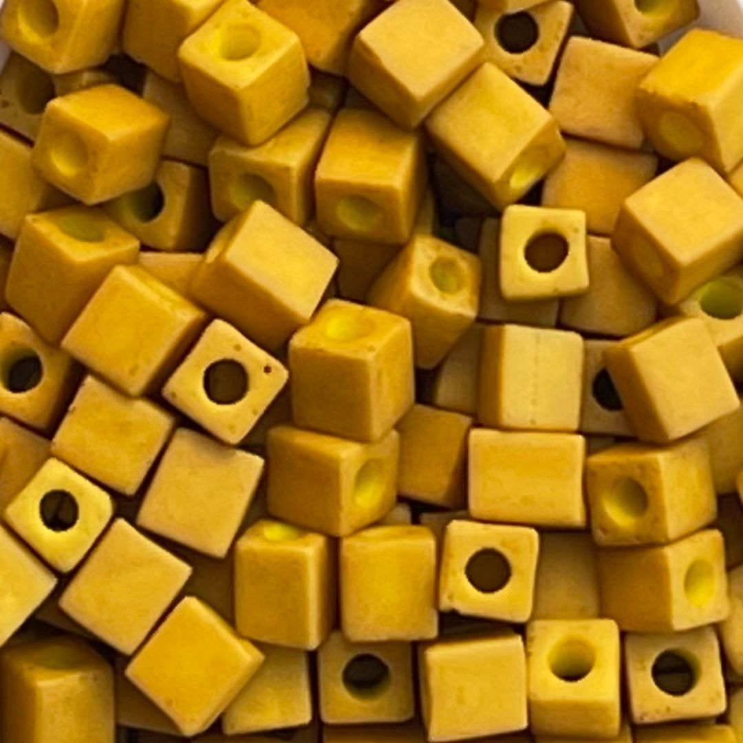 Square 4mm Mustard - Image 1