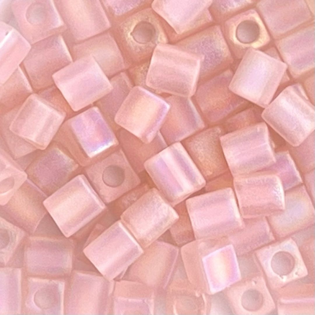 Square 4mm Matte Transparent Lt Tea Rose AB - Image 1