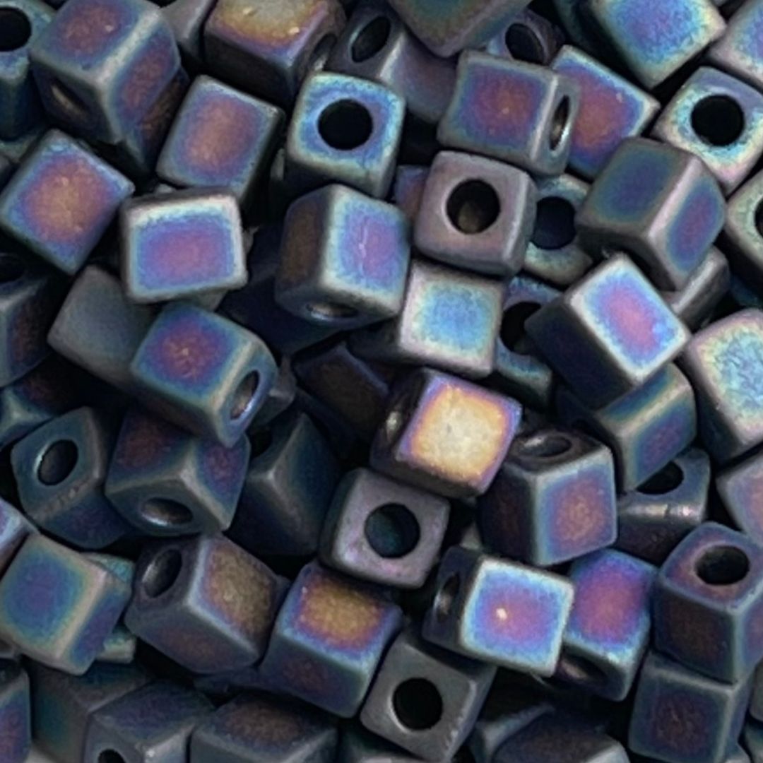 Square 4mm Opaque Frosted Black AB - Image 1