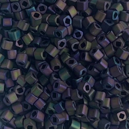 TOHO Cube 1.5mm Frosted Metallic Iris - Purple