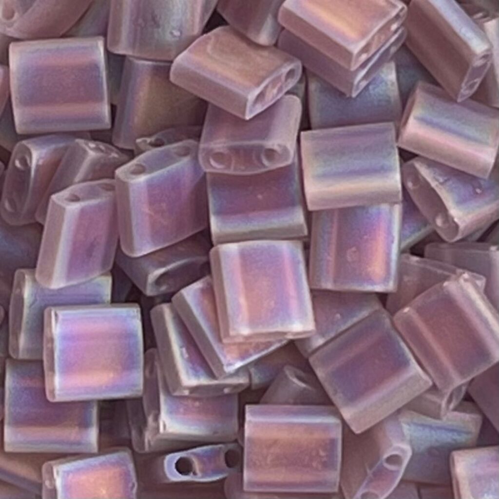 Tila Bead 5mm Matte Transparent Smoke Amy AB
