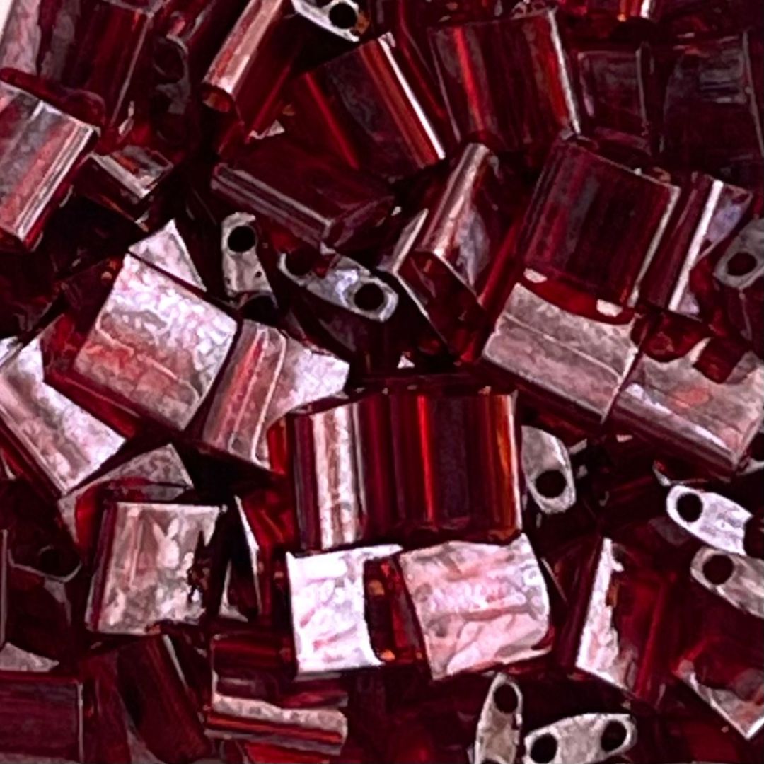 Tila Bead 5mm Garnet Gold Iris - Image 1