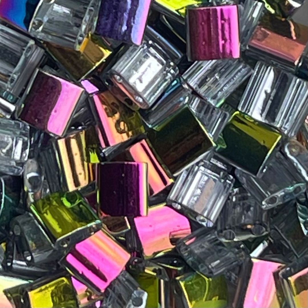 Tila Bead 5mm Iris Pink Crystal Vitrail - Image 1