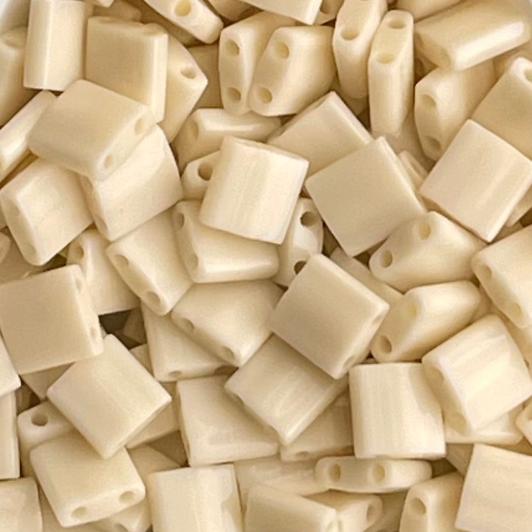Tila Bead 5mm Ivory Pearl Ceylon Luster - Image 1