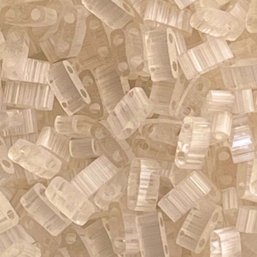 Half Tila Pale Cream - Image 1