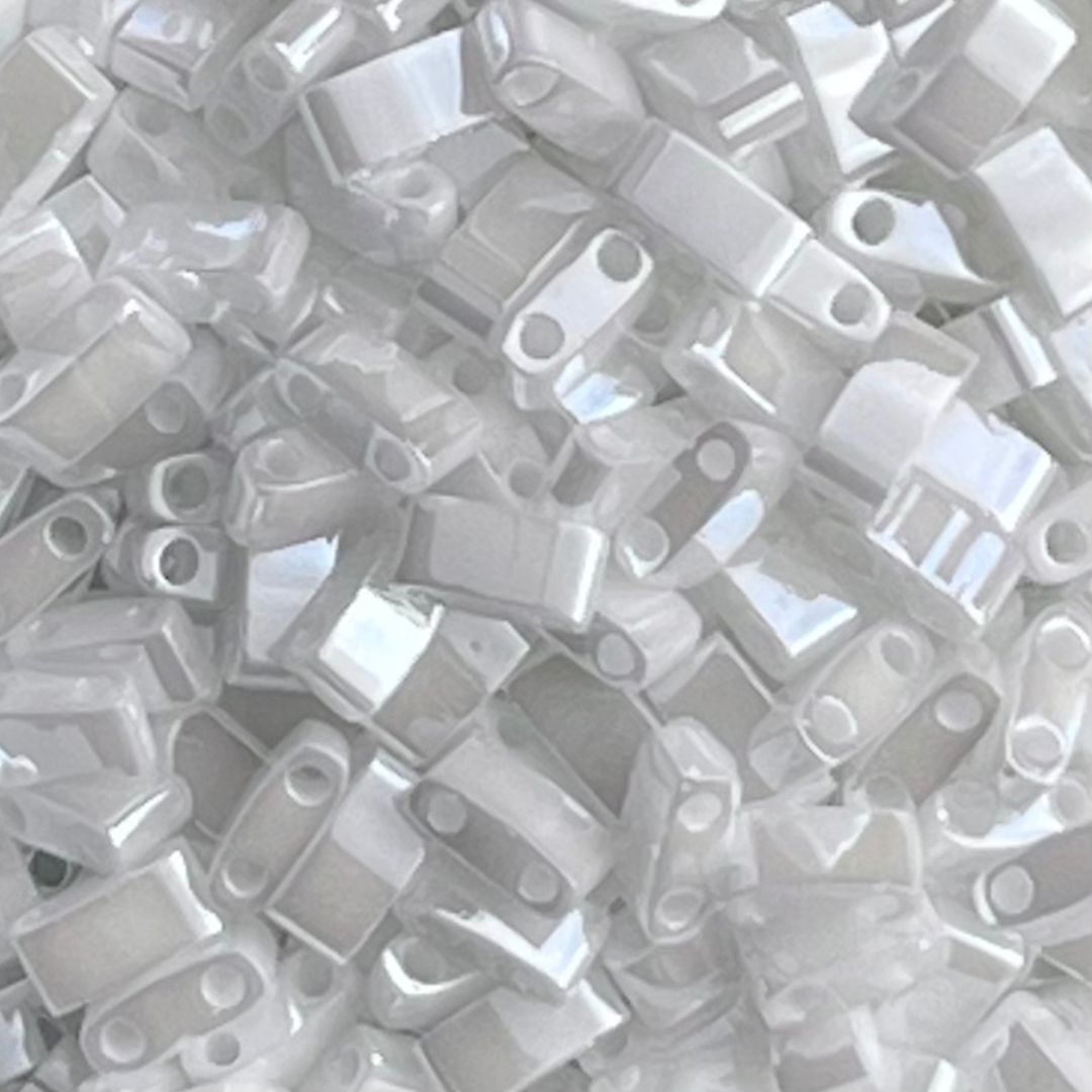 Half Tila Opaque White Pearl - Image 1