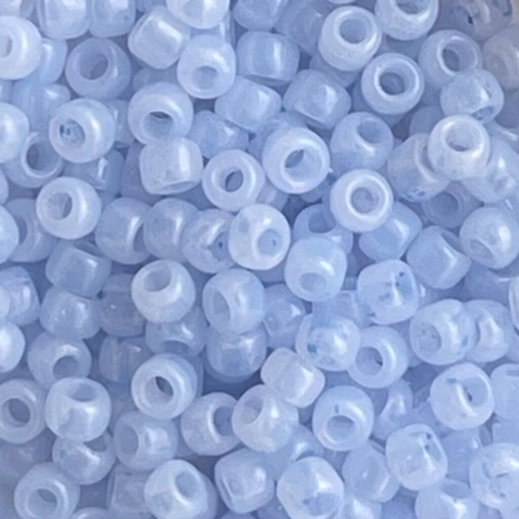 Round #8 Hybrid Color Trends Milky Airy Blue