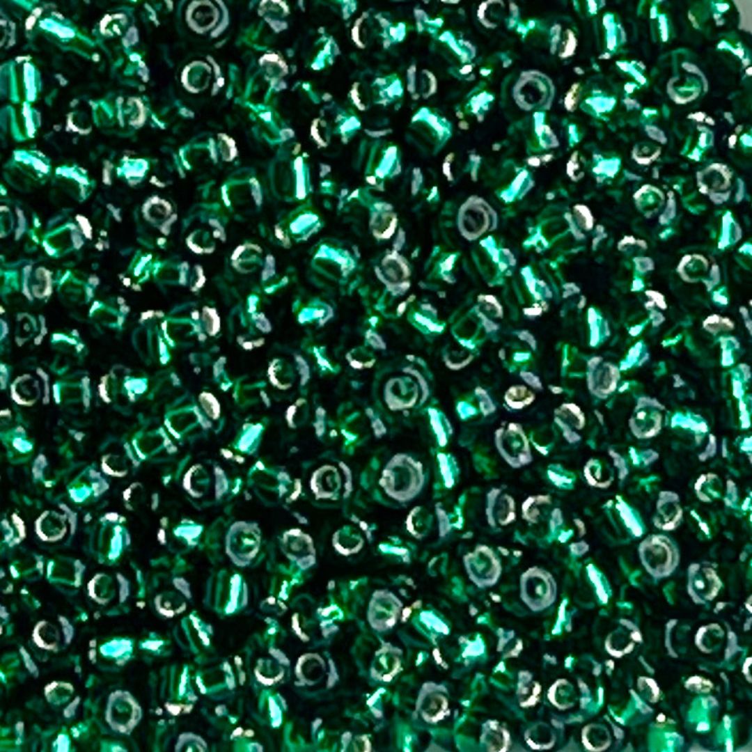Round #11 Silver-Lined Green Emerald - Image 1