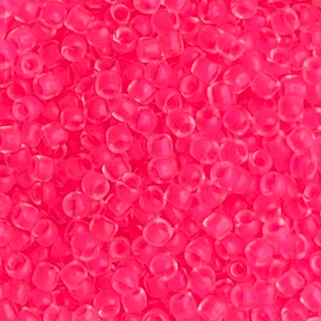 Round #11 Luminous Neon Fuchsia - Image 1